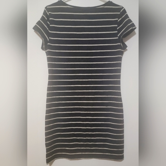 H&M Dress - Picture 2 of 5